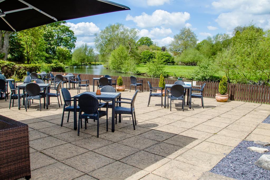 The Legacy Rose & Crown Hotel Salisbury Exterior photo
