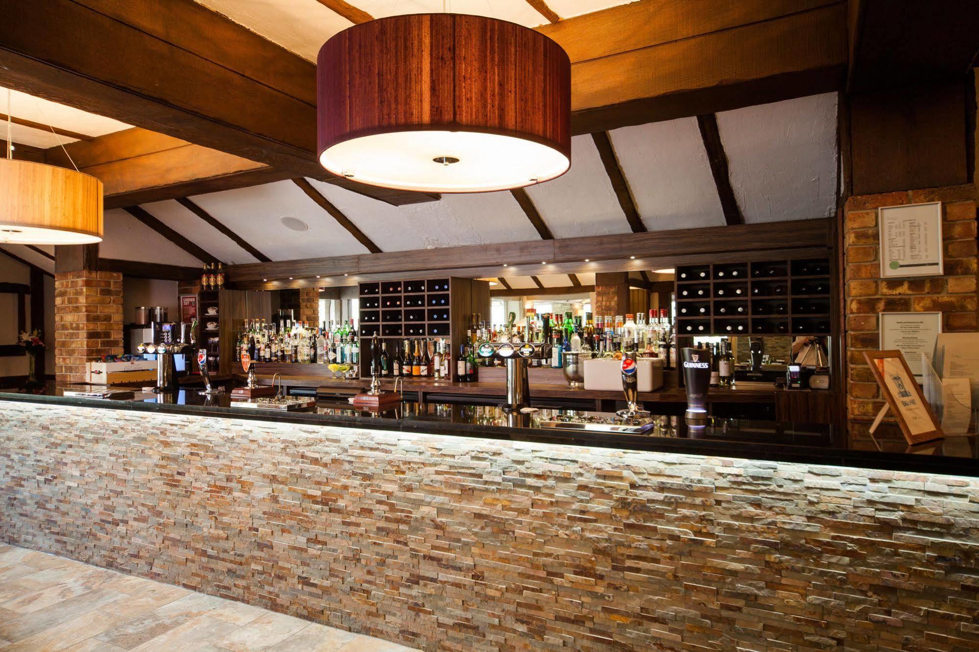 The Legacy Rose & Crown Hotel Salisbury Exterior photo