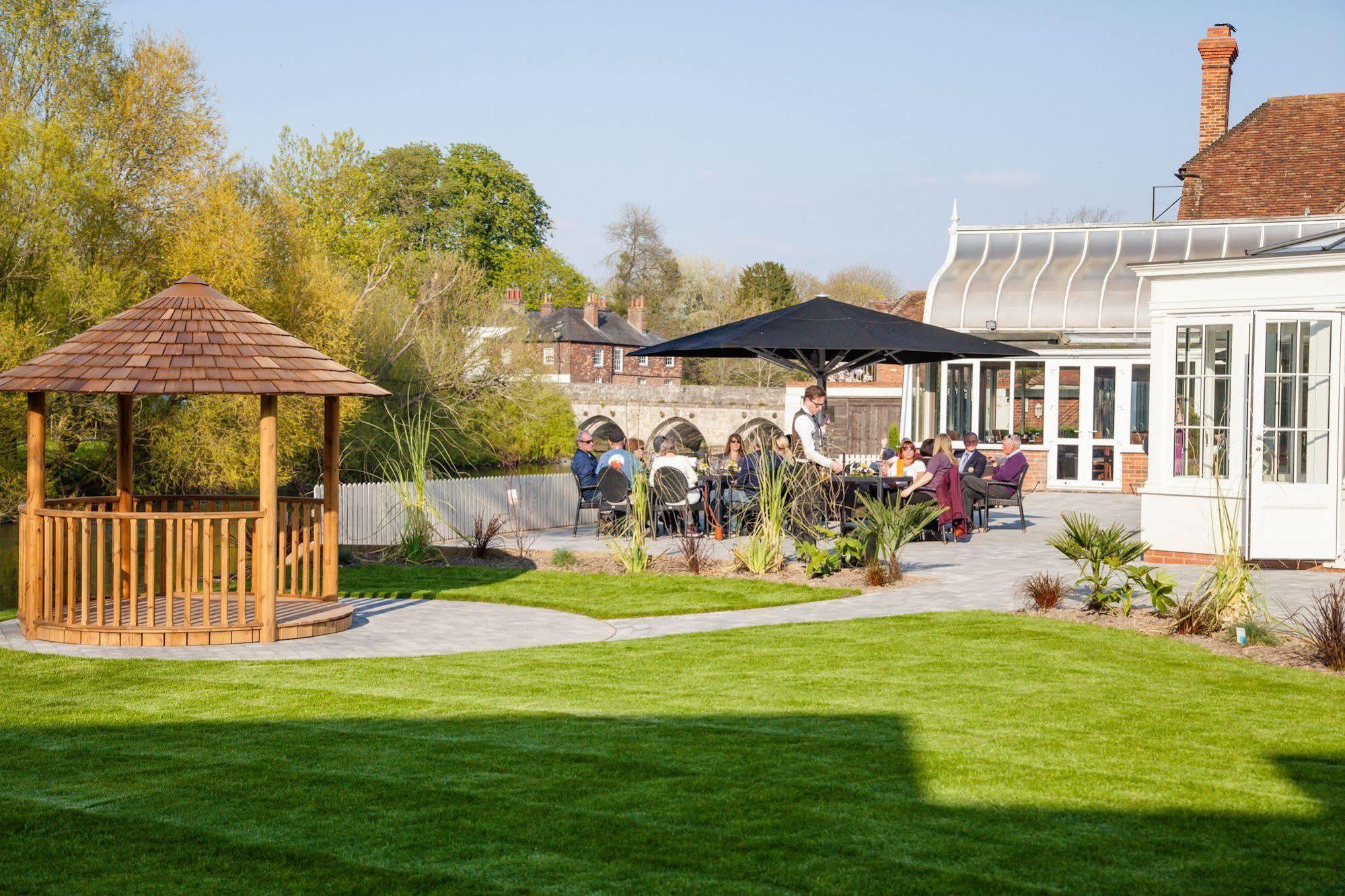 The Legacy Rose & Crown Hotel Salisbury Exterior photo